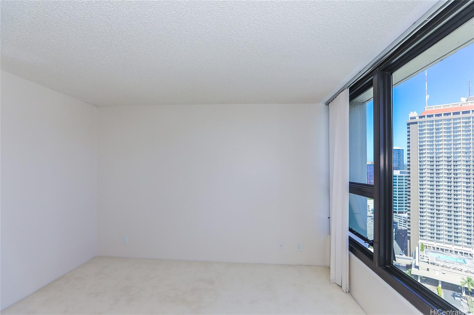 Yacht Harbor Towers condo # 2611, Honolulu, Hawaii - photo 19 of 25