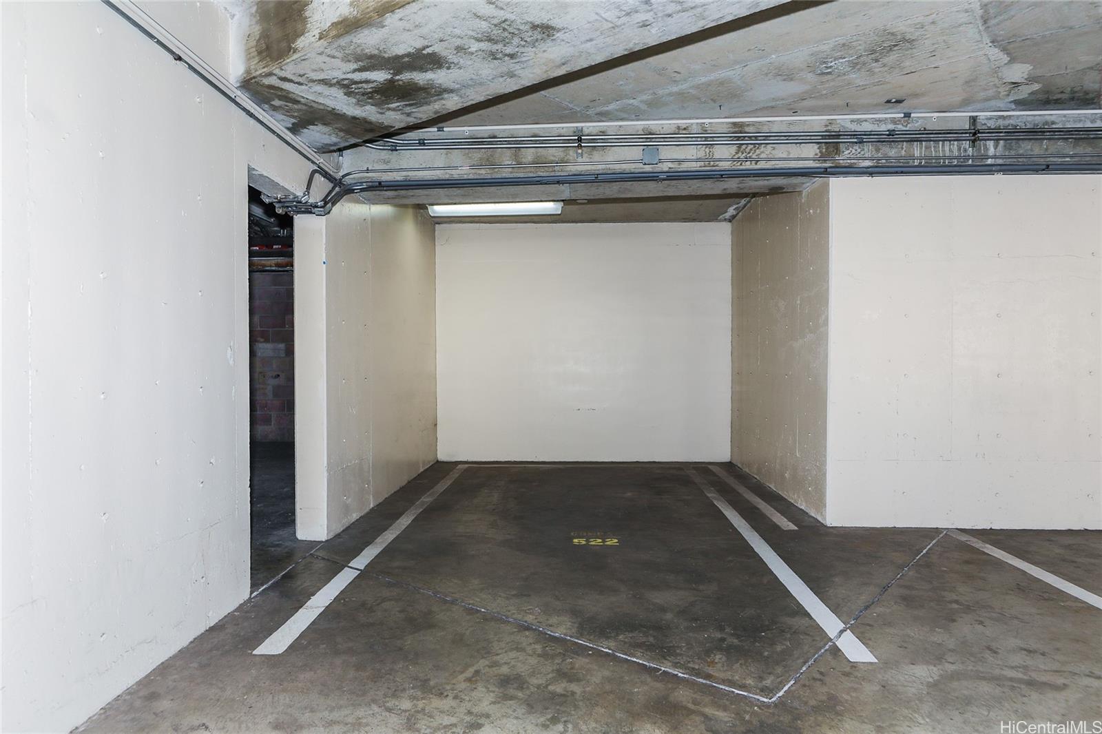 Yacht Harbor Towers condo # 2611, Honolulu, Hawaii - photo 23 of 25