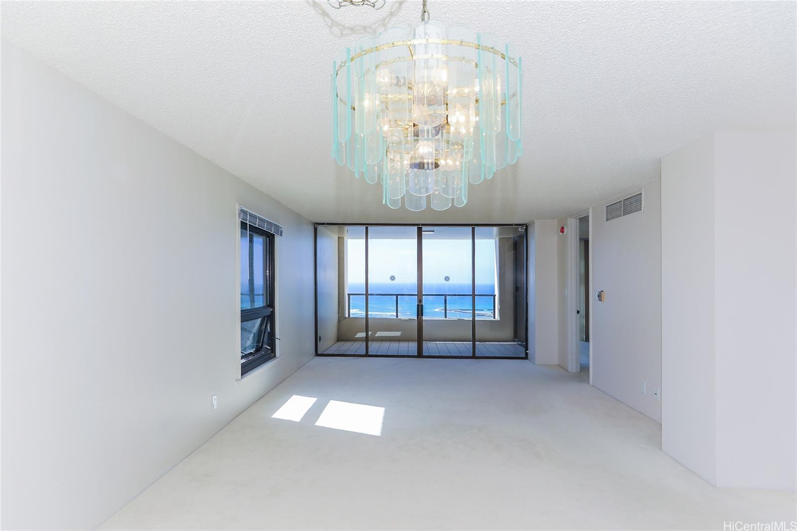 Yacht Harbor Towers condo # 2611, Honolulu, Hawaii - photo 6 of 25