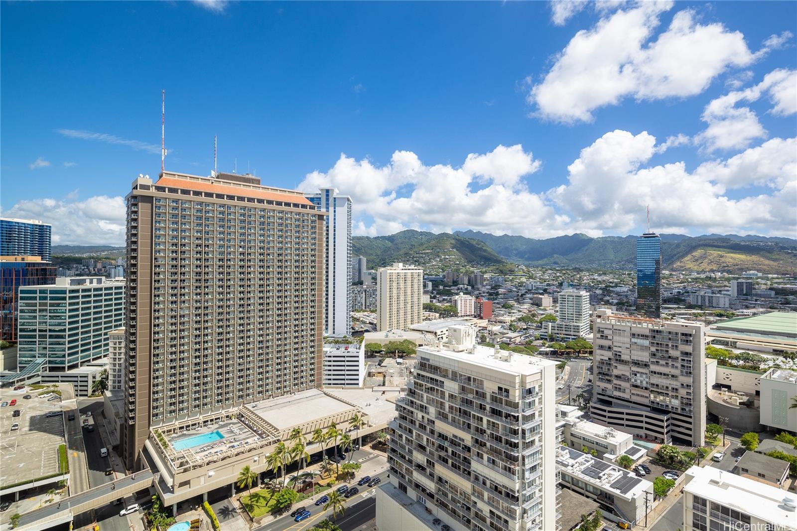 Yacht Harbor Towers condo # 3001, Honolulu, Hawaii - photo 19 of 25