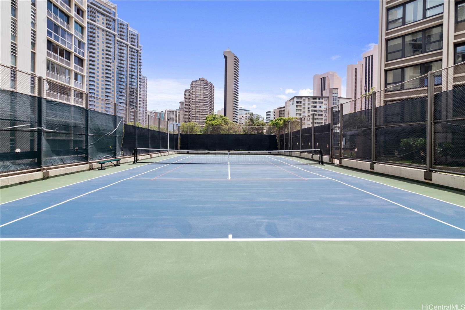Yacht Harbor Towers condo # 3107, Honolulu, Hawaii - photo 18 of 20