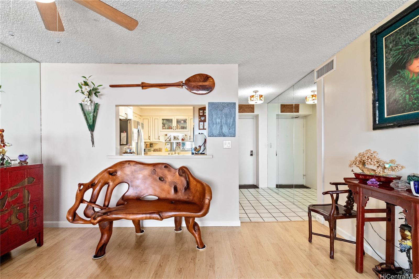 Yacht Harbor Towers condo # 3107, Honolulu, Hawaii - photo 4 of 20