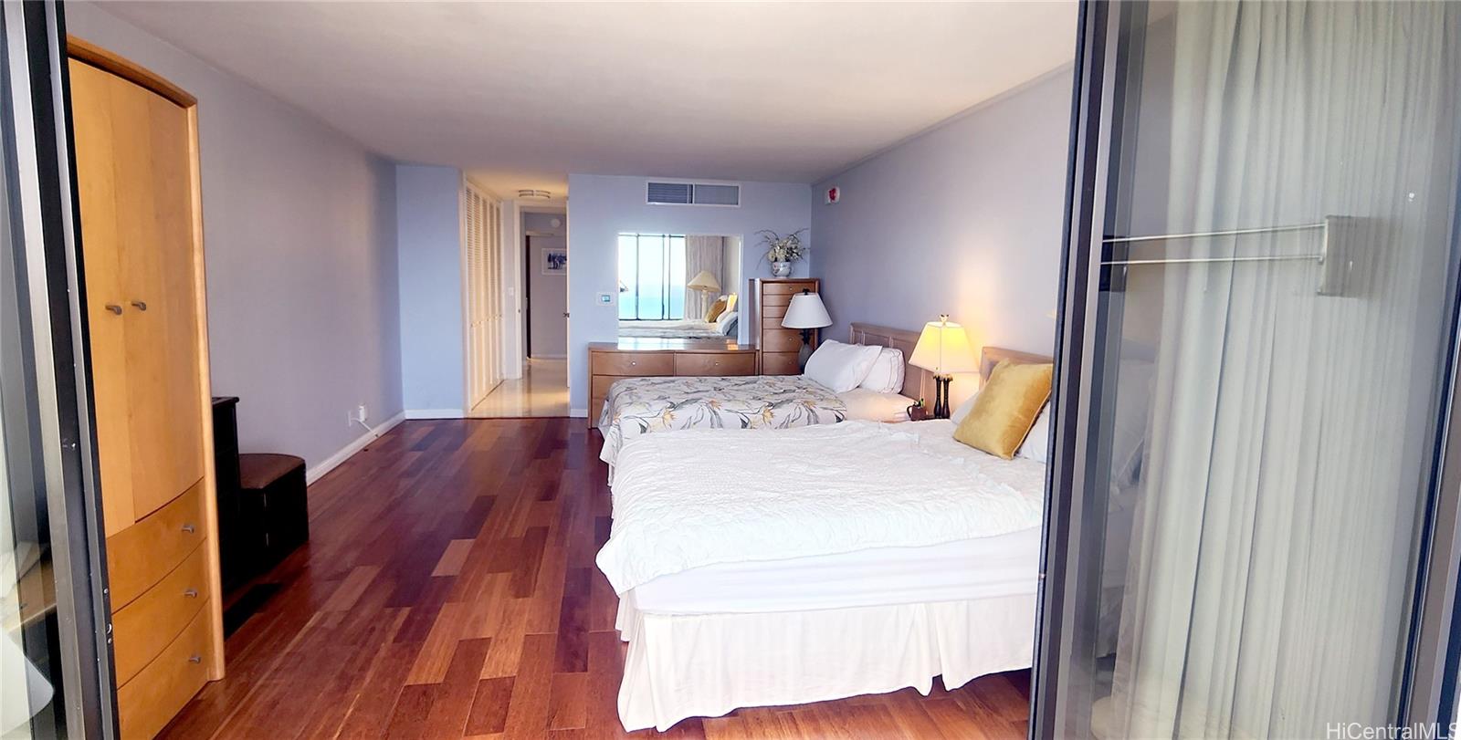 Yacht Harbor Towers condo # 3801, Honolulu, Hawaii - photo 16 of 25