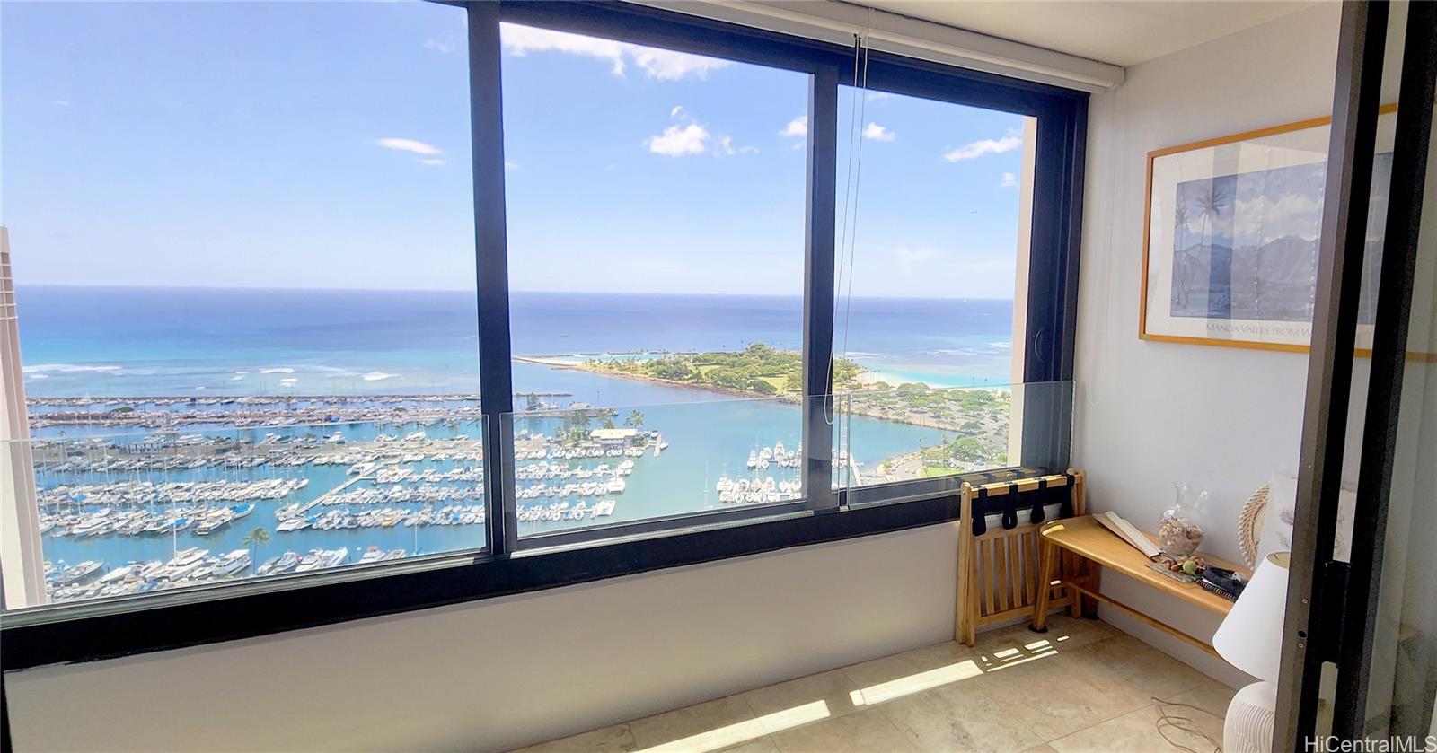 Yacht Harbor Towers condo # 3801, Honolulu, Hawaii - photo 19 of 25