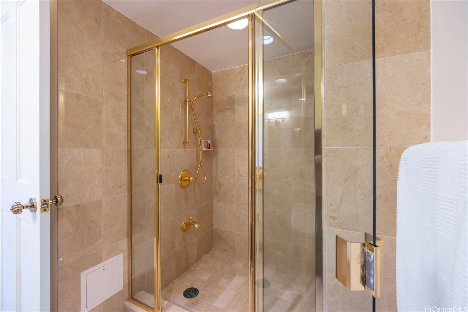 Yacht Harbor Towers condo # 3901, Honolulu, Hawaii - photo 16 of 25