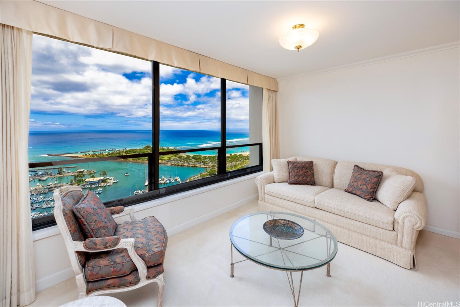 Yacht Harbor Towers condo # 3901, Honolulu, Hawaii - photo 18 of 25