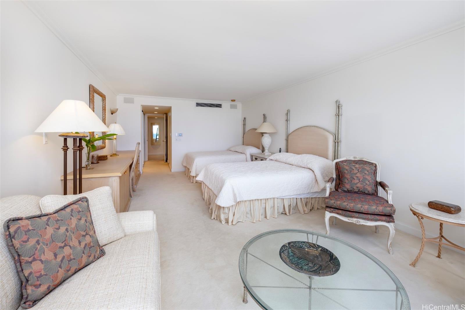 Yacht Harbor Towers condo # 3901, Honolulu, Hawaii - photo 19 of 25