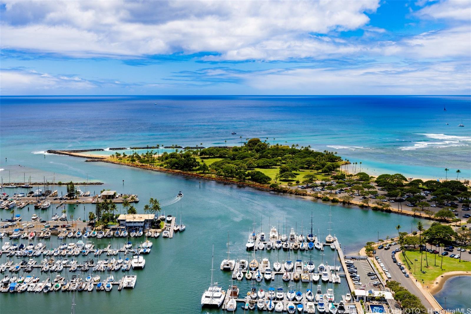 Yacht Harbor Towers condo # 3901, Honolulu, Hawaii - photo 6 of 25