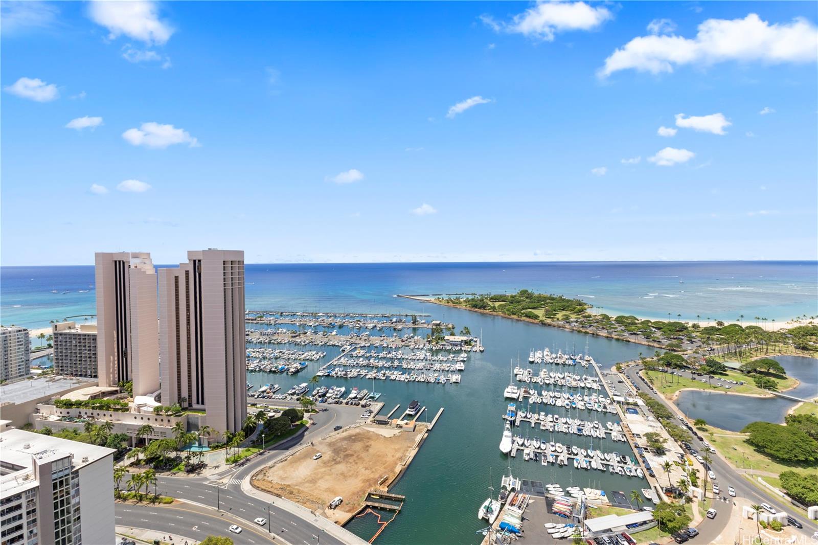 Yacht Harbor Towers condo # 4005, Honolulu, Hawaii - photo 18 of 21