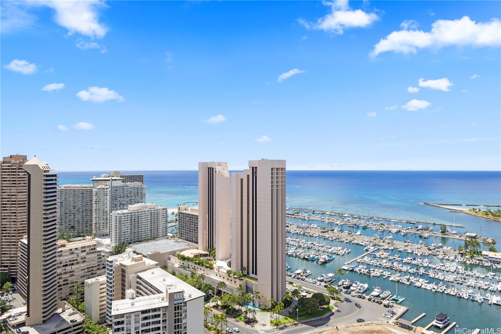Yacht Harbor Towers condo # 4005, Honolulu, Hawaii - photo 20 of 21