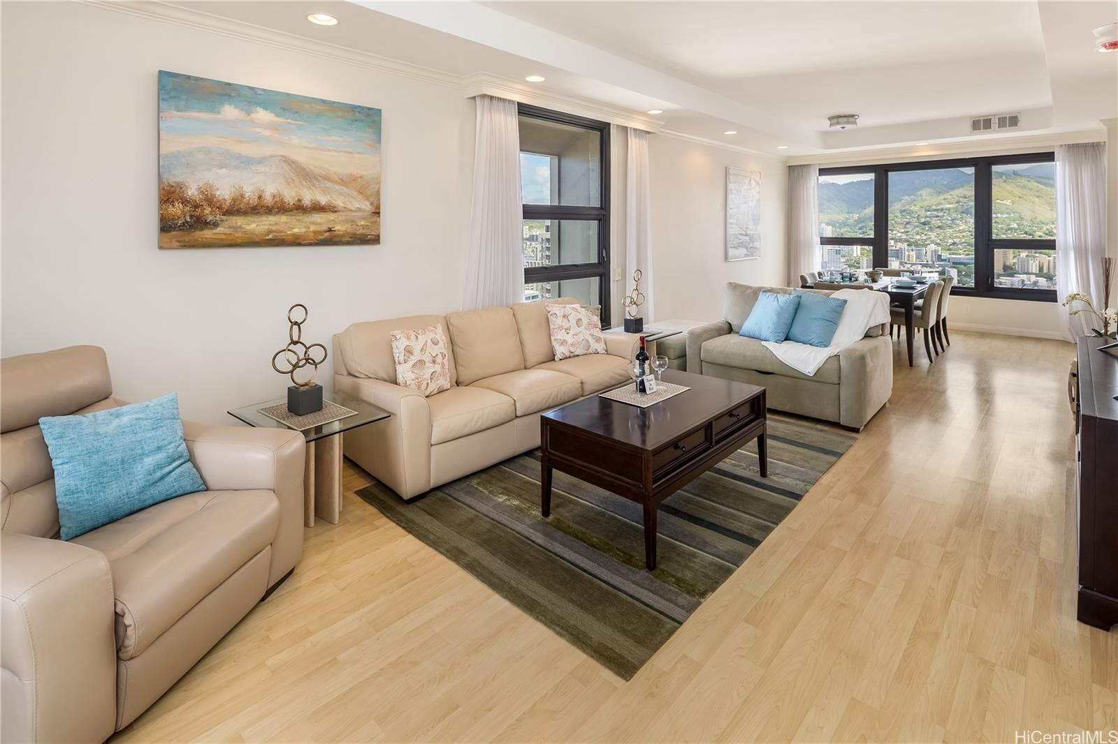 Yacht Harbor Towers condo # 4101, Honolulu, Hawaii - photo 8 of 25