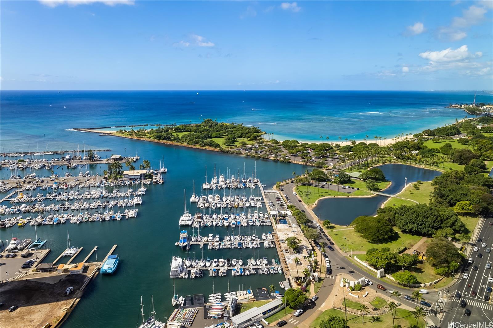 Yacht Harbor Towers condo # 4101, Honolulu, Hawaii - photo 3 of 24