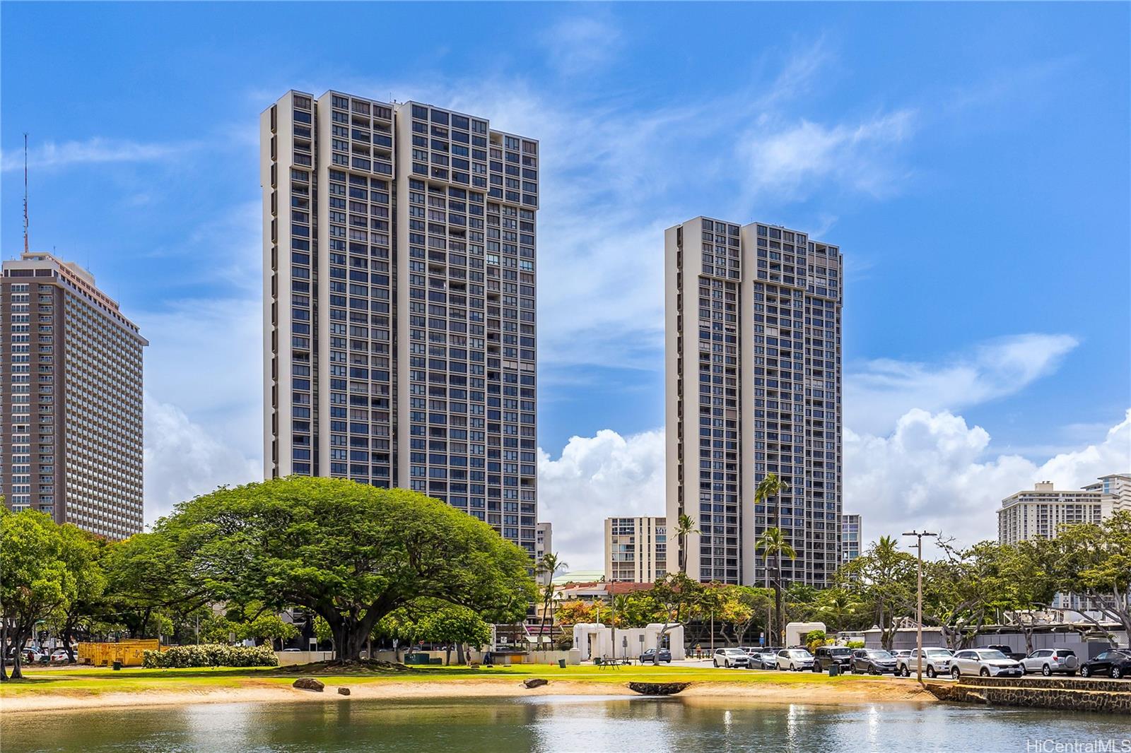 Yacht Harbor Towers condo # 4101, Honolulu, Hawaii - photo 24 of 24