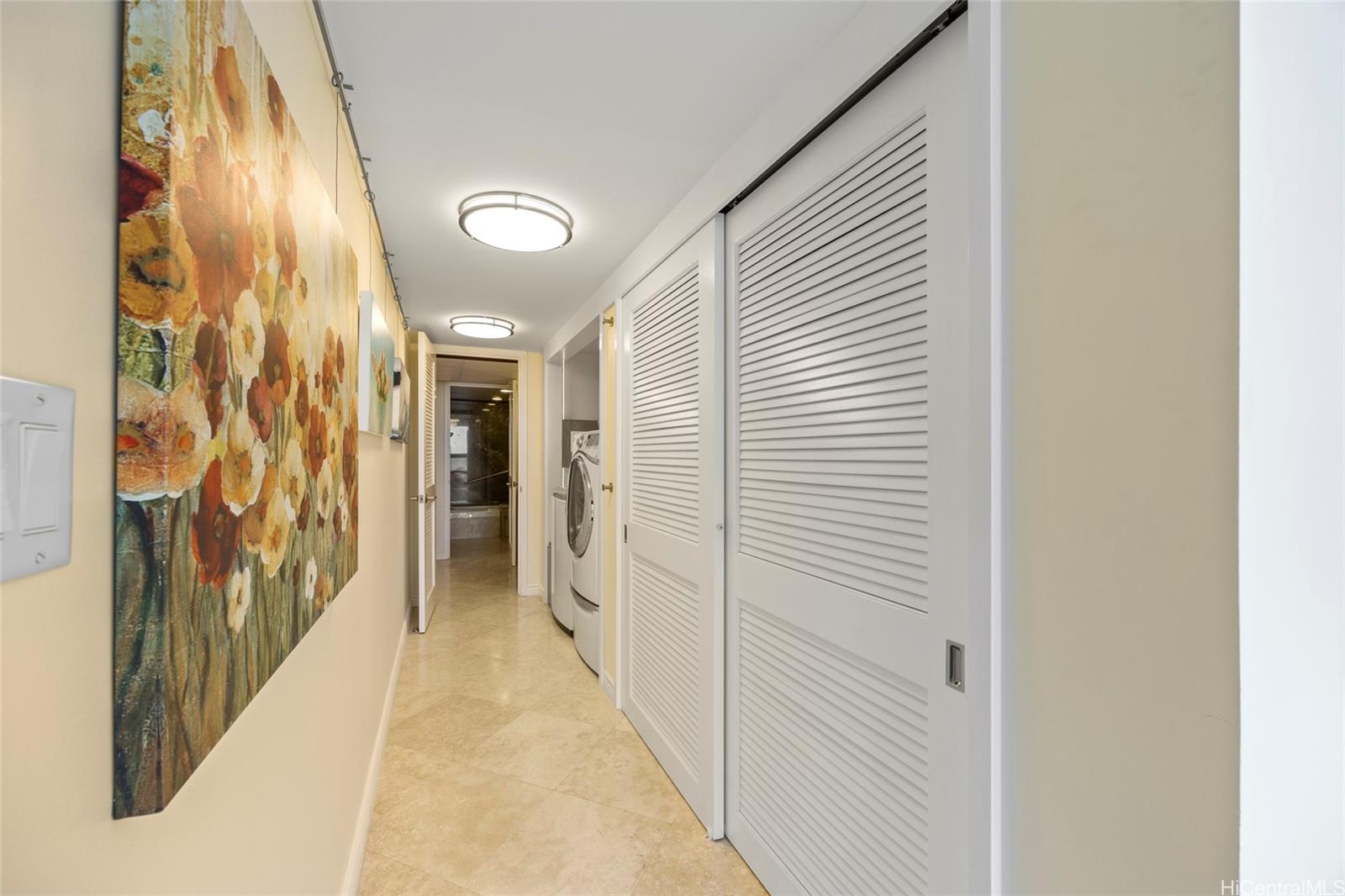 Yacht Harbor Towers condo # 711, Honolulu, Hawaii - photo 12 of 21