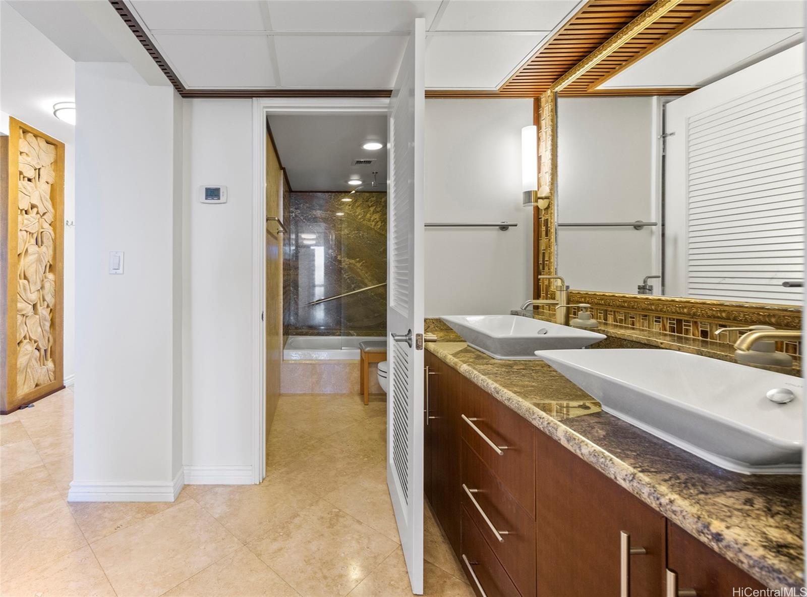 Yacht Harbor Towers condo # 711, Honolulu, Hawaii - photo 13 of 21