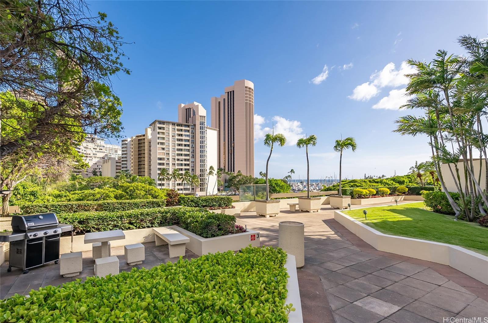Yacht Harbor Towers condo # 711, Honolulu, Hawaii - photo 19 of 21