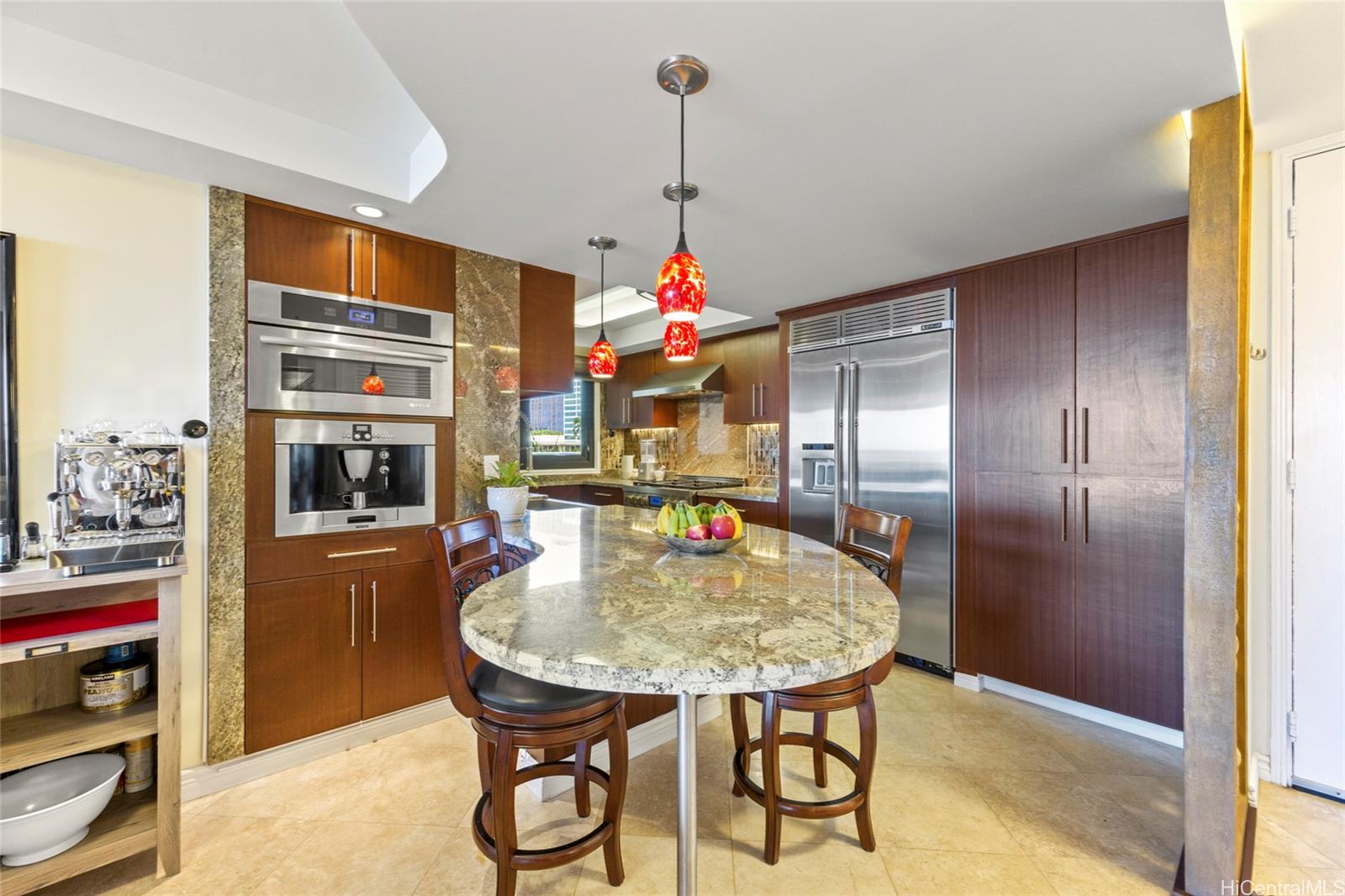 Yacht Harbor Towers condo # 711, Honolulu, Hawaii - photo 7 of 21