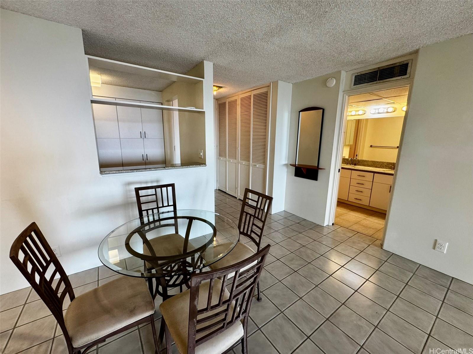 1650 Ala Moana Blvd Honolulu - Rental - photo 4 of 22