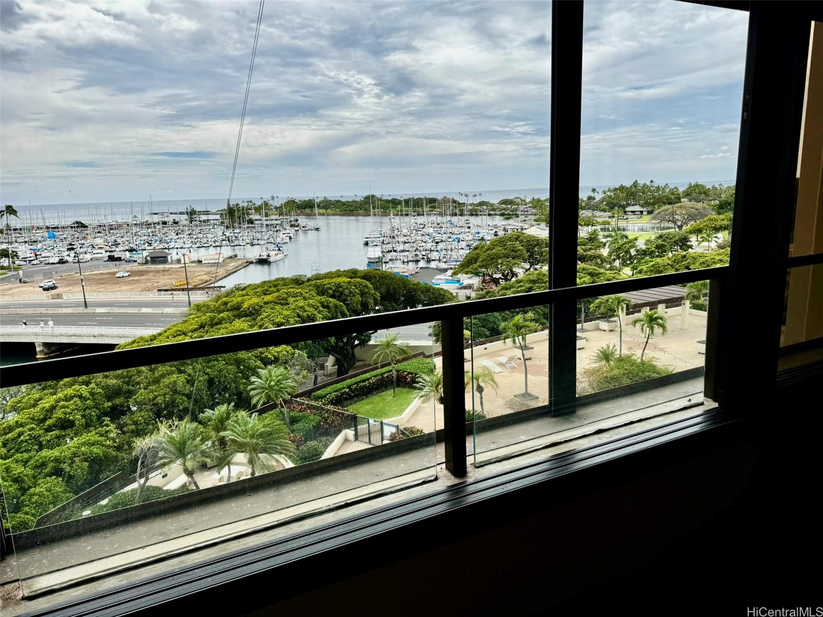 1650 Ala Moana Blvd Honolulu - Rental - photo 6 of 22