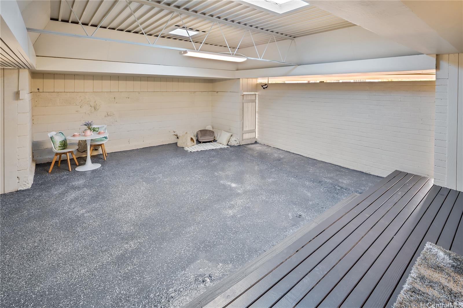 1650  California Ave Wahiawa Heights, Central home - photo 22 of 25