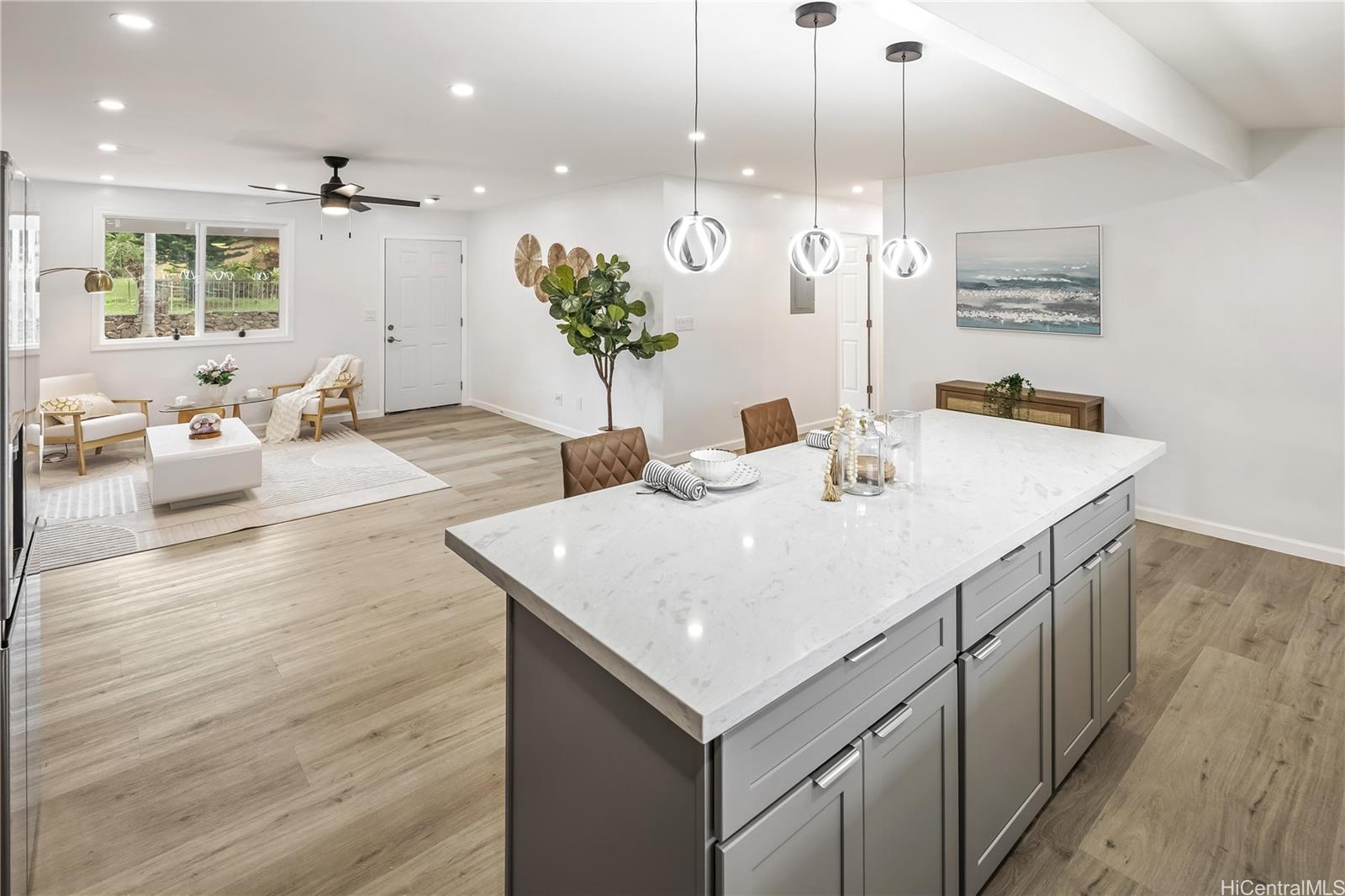 1650  California Ave Wahiawa Heights, Central home - photo 4 of 25