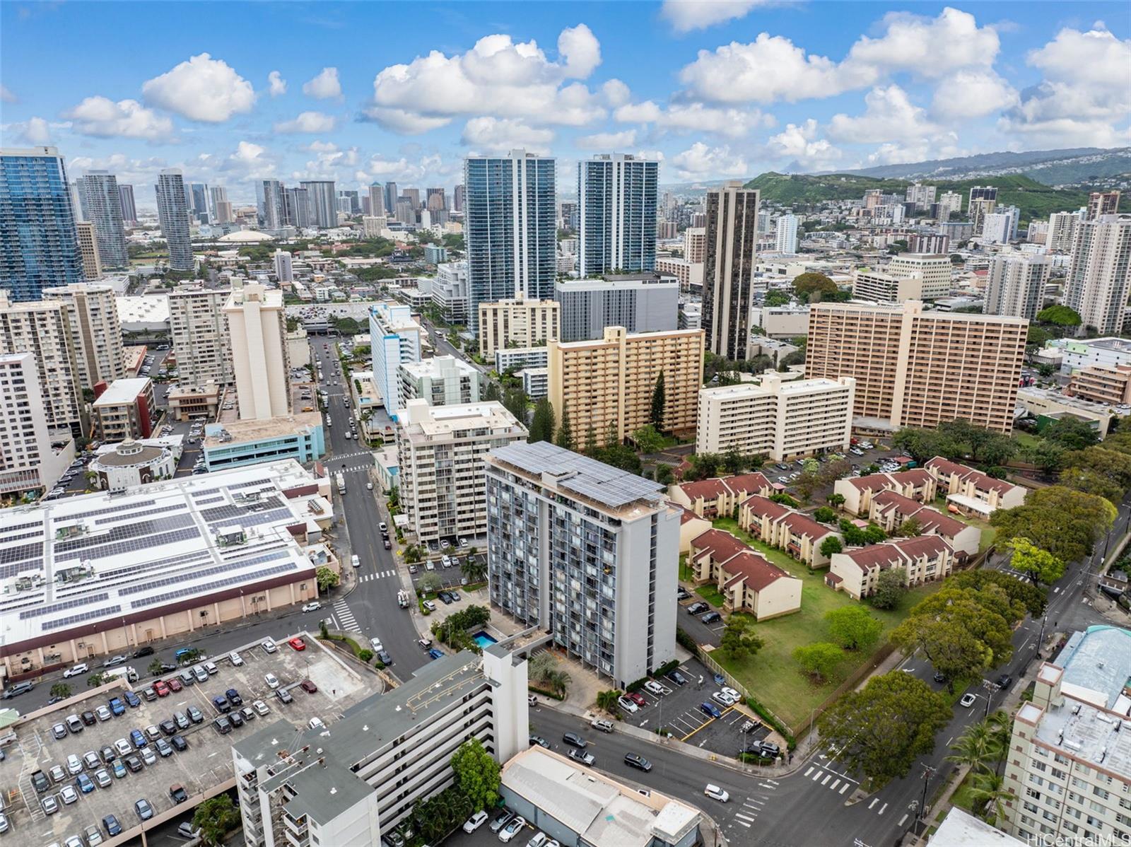 Holiday Manor condo # 1107, Honolulu, Hawaii - photo 23 of 23