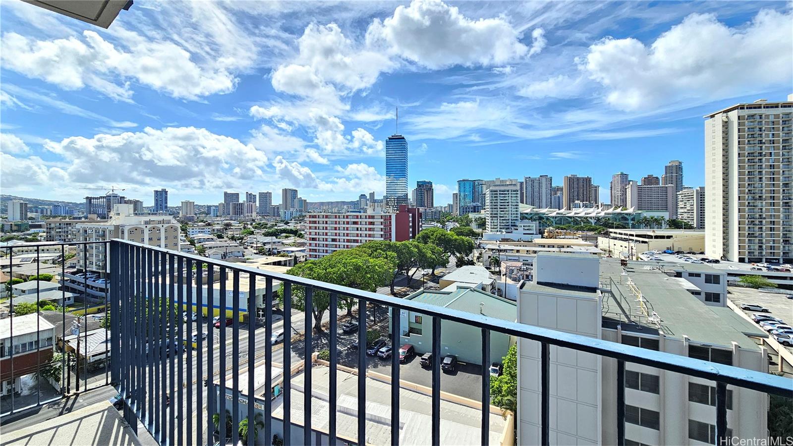 Holiday Manor condo # 1115, Honolulu, Hawaii - photo 12 of 25