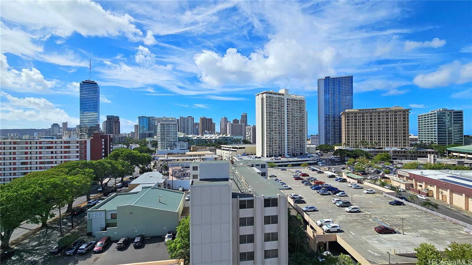 Holiday Manor condo # 1115, Honolulu, Hawaii - photo 14 of 25