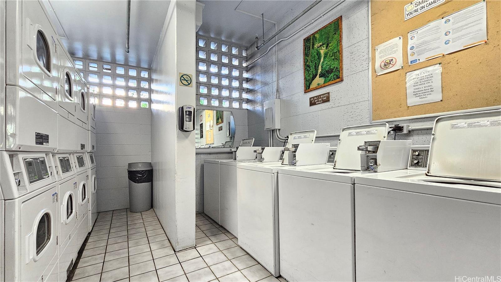 Holiday Manor condo # 1115, Honolulu, Hawaii - photo 20 of 25