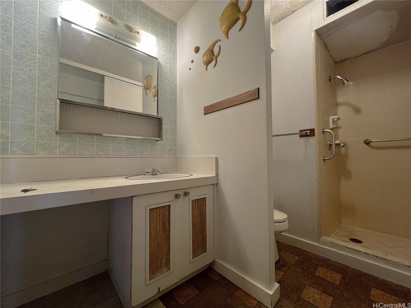 Holiday Manor condo # 1203, Honolulu, Hawaii - photo 12 of 21