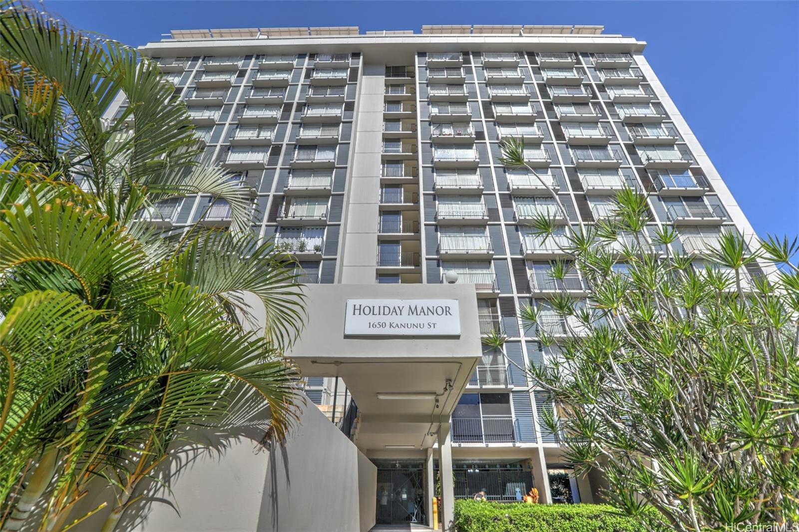 Holiday Manor condo # 1301, Honolulu, Hawaii - photo 17 of 17