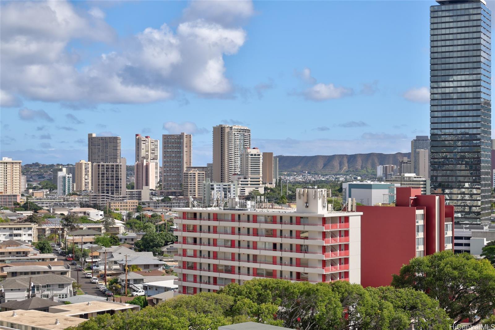 Holiday Manor condo # 1301, Honolulu, Hawaii - photo 10 of 17