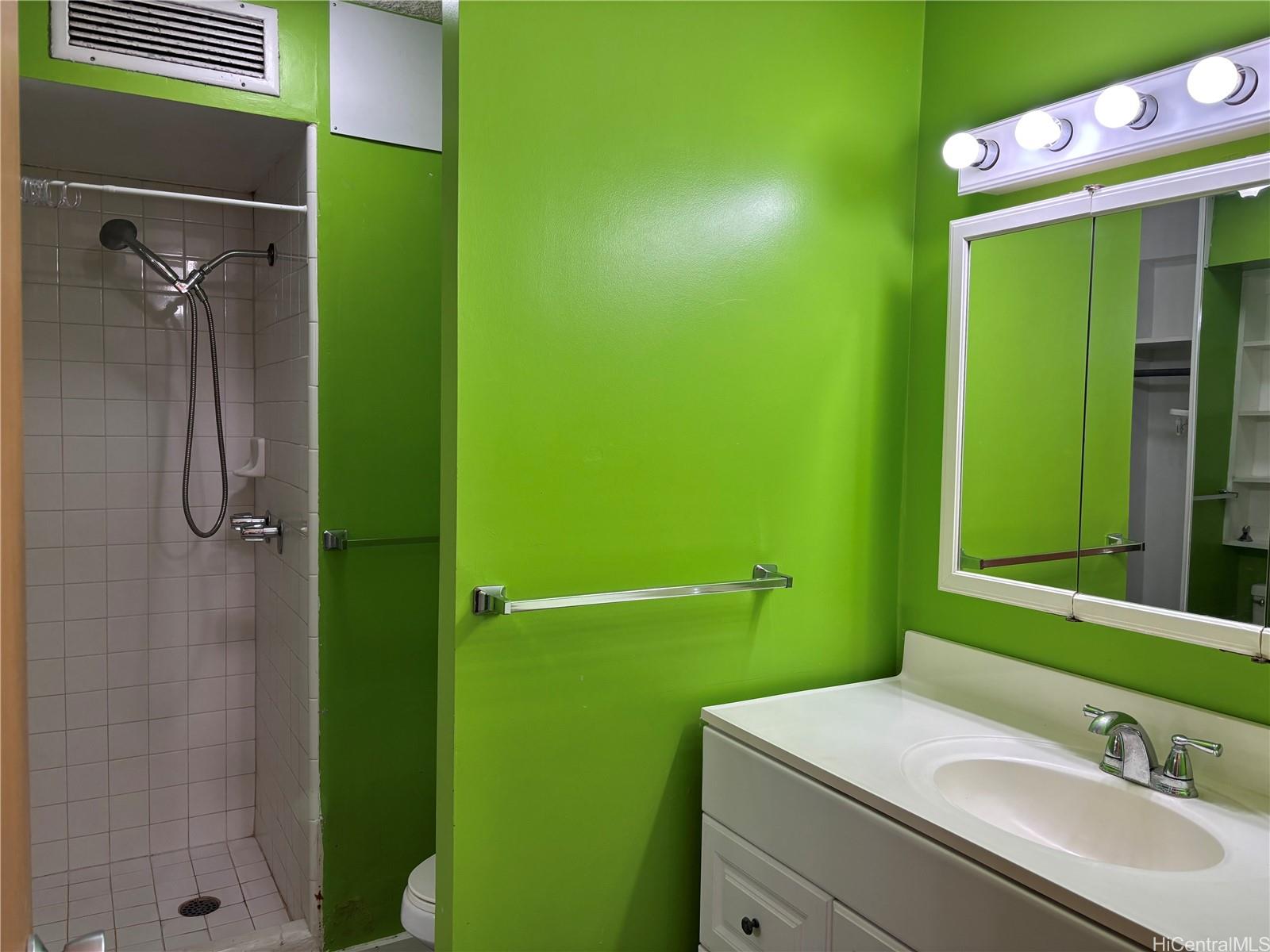 Holiday Manor condo # 1316, Honolulu, Hawaii - photo 10 of 10