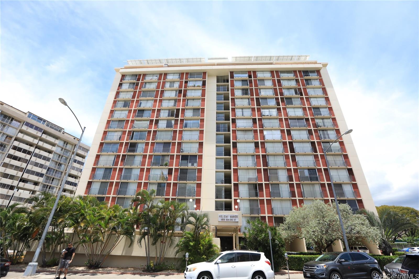 Holiday Manor condo # 1413, Honolulu, Hawaii - photo 12 of 19