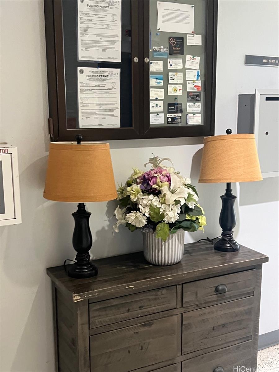 Holiday Manor condo # 712, Honolulu, Hawaii - photo 17 of 21