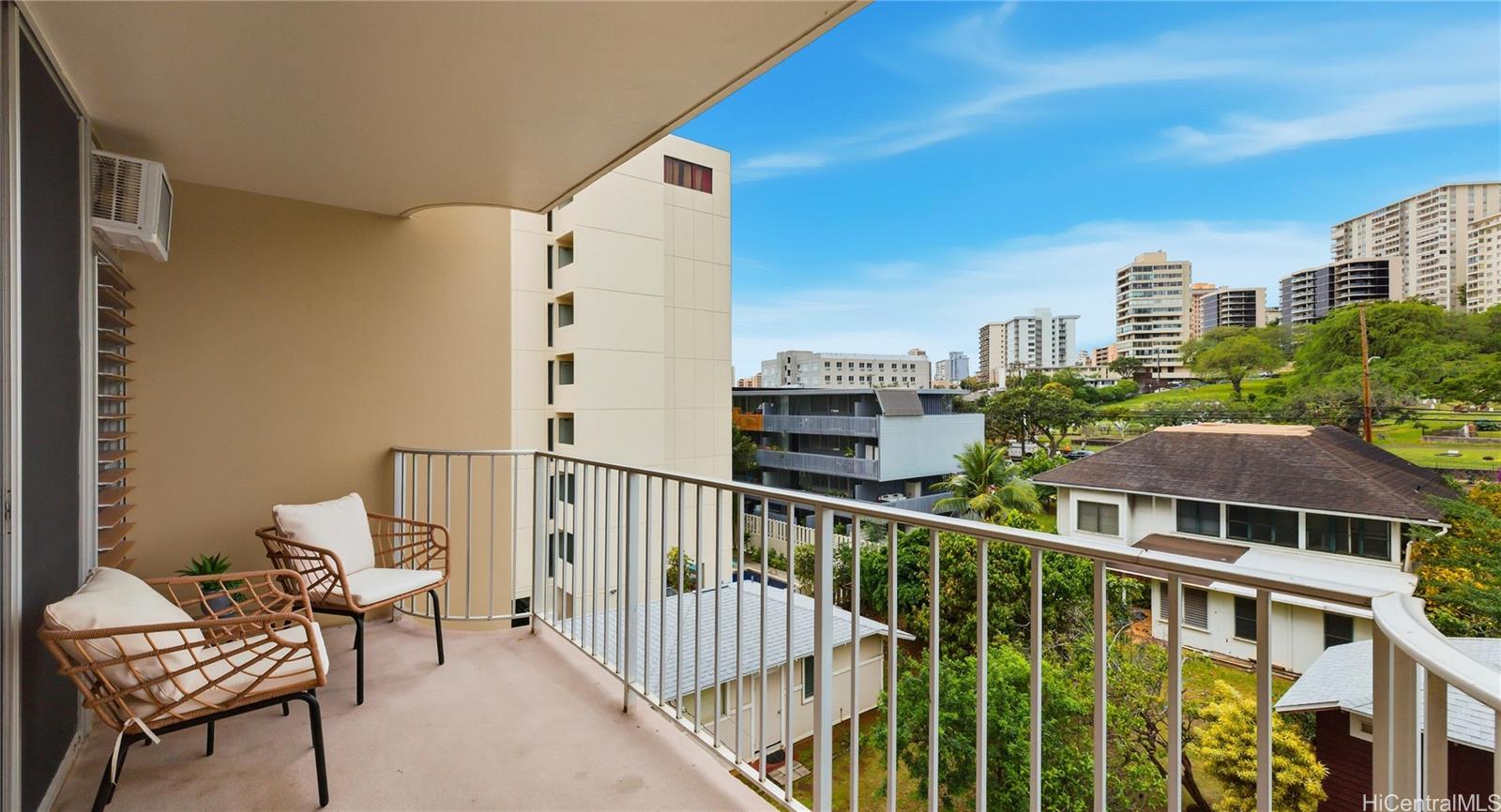 1650 Piikoi condo # 403, Honolulu, Hawaii - photo 12 of 23