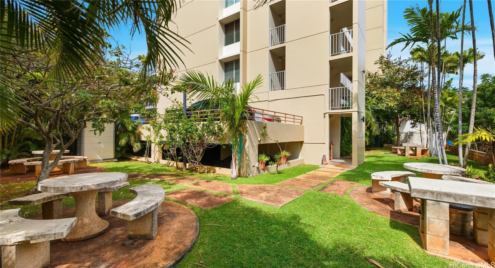 1650 Piikoi condo # 403, Honolulu, Hawaii - photo 22 of 23