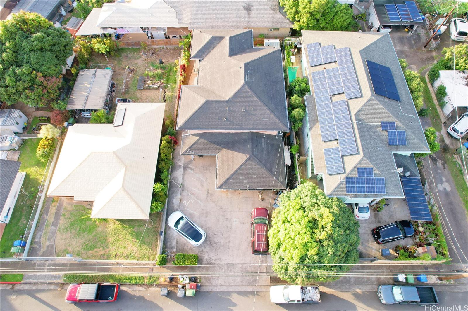 1652  Hauiki Street Kalihi-lower, Honolulu home - photo 3 of 10