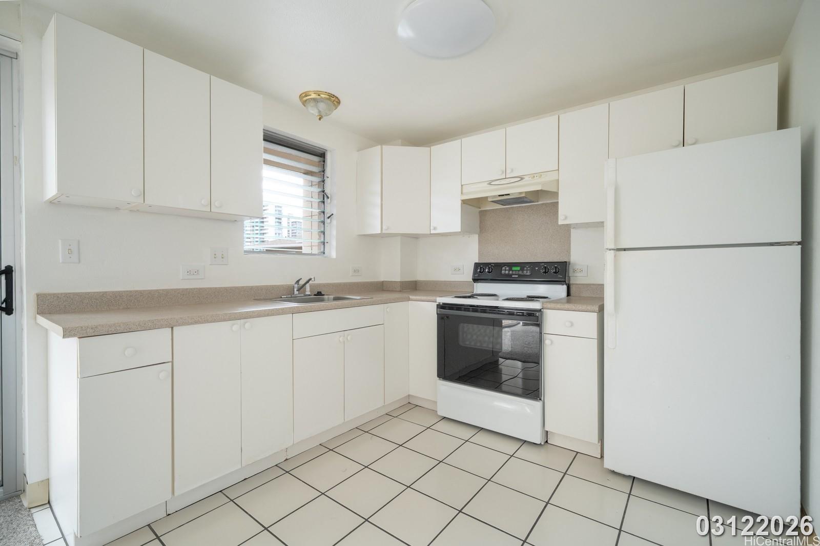 1654 Liholiho St Honolulu - Rental - photo 9 of 17