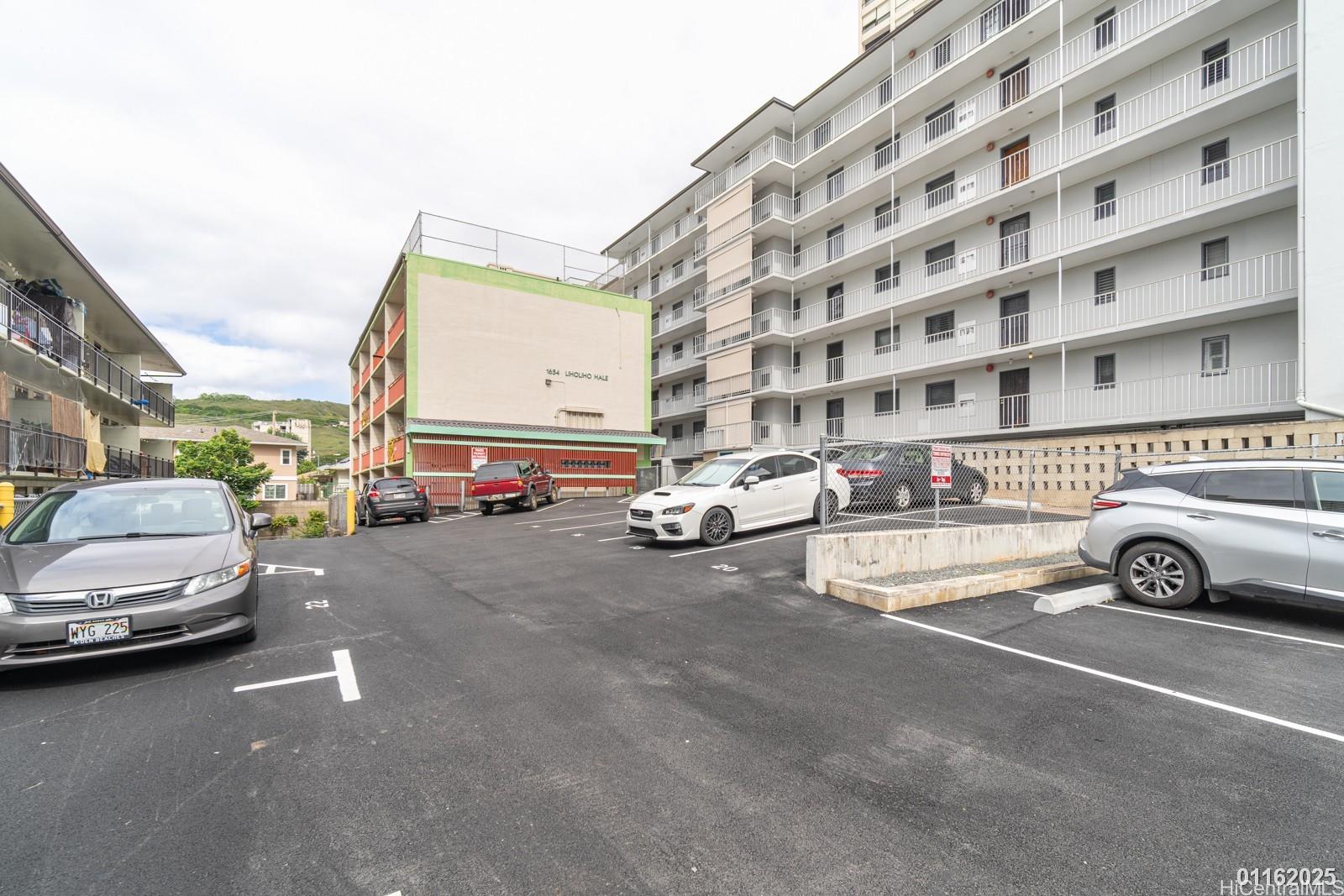 1654 Liholiho Street Honolulu - Rental - photo 2 of 16