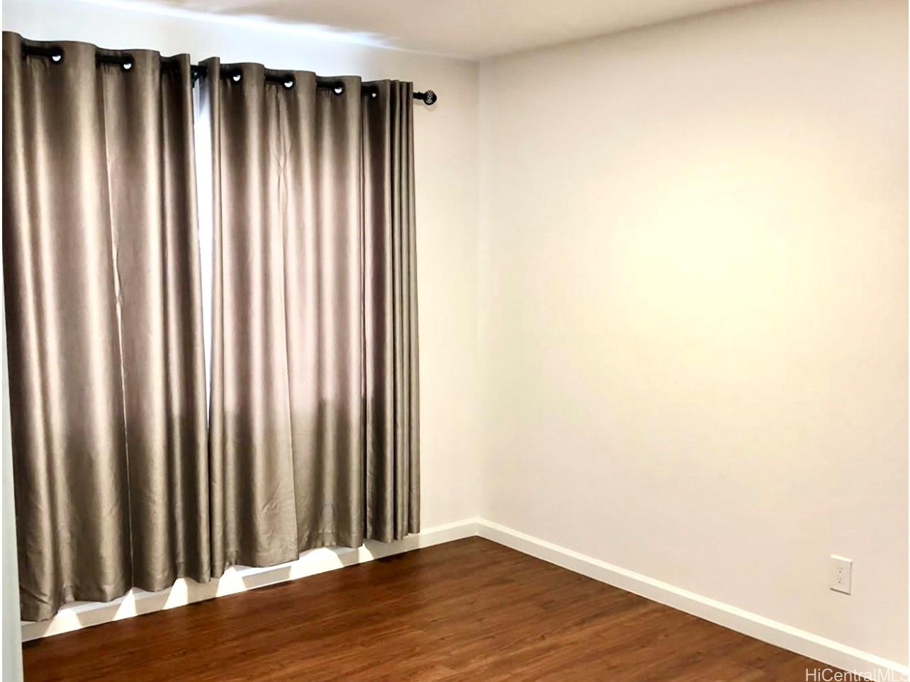 1654  Olona Lane Liliha, Honolulu home - photo 12 of 13