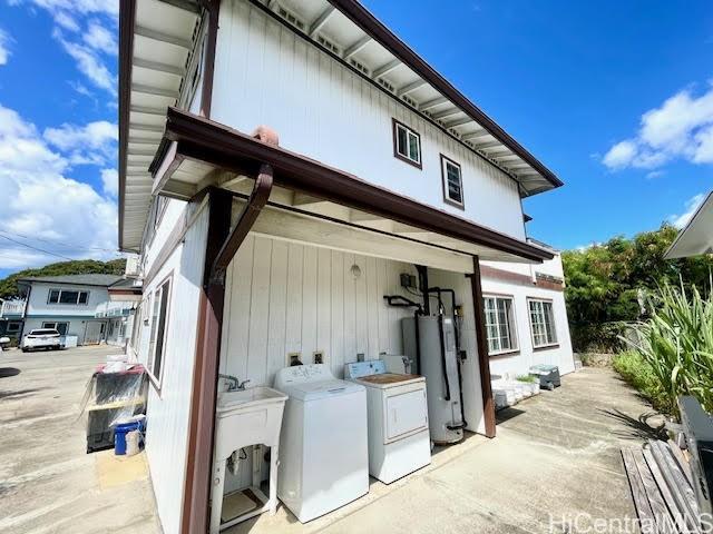 1654  Olona Lane Liliha, Honolulu home - photo 4 of 13