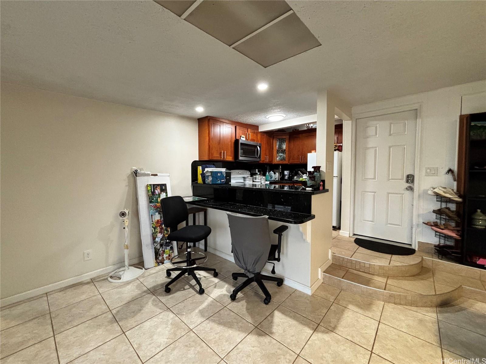 1655 Hoolaulea St Pearl City - Rental - photo 12 of 16