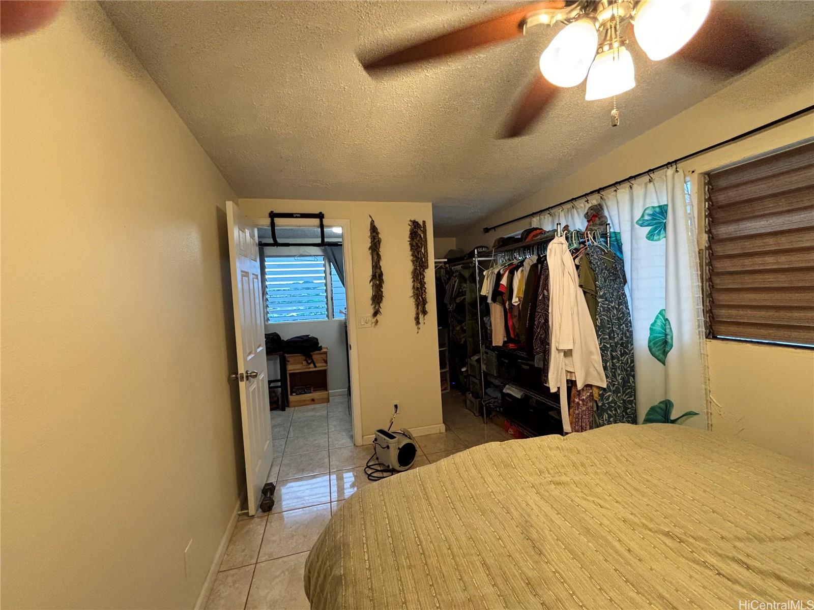 1655 Hoolaulea St Pearl City - Rental - photo 15 of 16