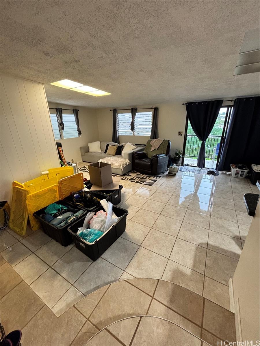 1655 Hoolaulea St Pearl City - Rental - photo 8 of 16