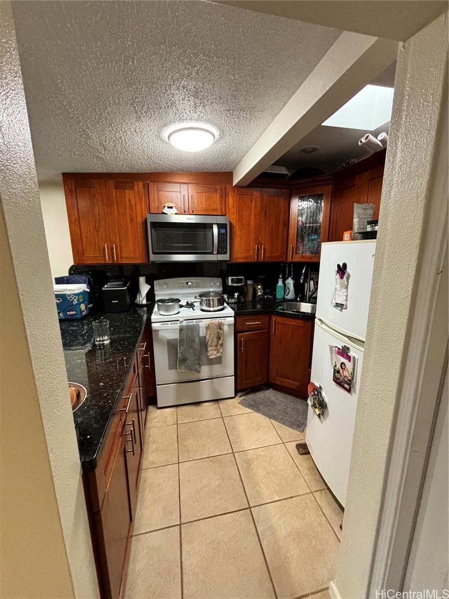 1655 Hoolaulea St Pearl City - Rental - photo 9 of 16