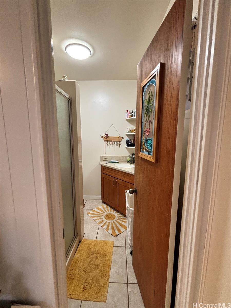 1655 Hoolaulea St Pearl City - Rental - photo 10 of 16