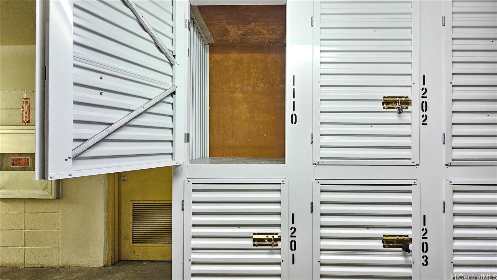 Kapiolani Manor condo # 1110, Honolulu, Hawaii - photo 12 of 13