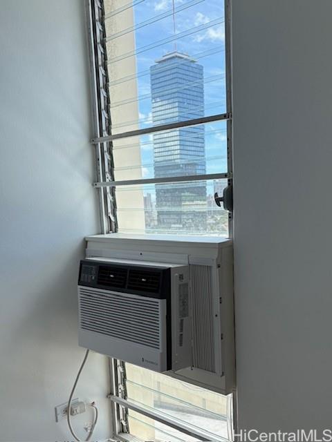 Kapiolani Manor condo # 1110, Honolulu, Hawaii - photo 8 of 13