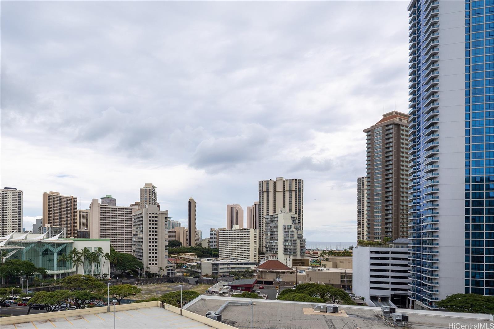 Kapiolani Manor condo # 1110, Honolulu, Hawaii - photo 15 of 24